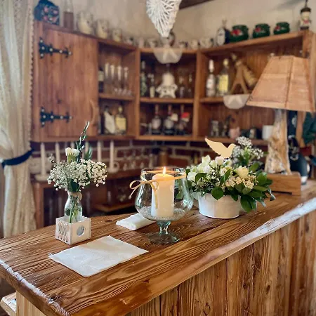 Vakantieboerderij Osada Miedzy Drzewami *