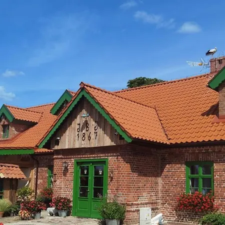 Osada Miedzy Drzewami Farm stay *