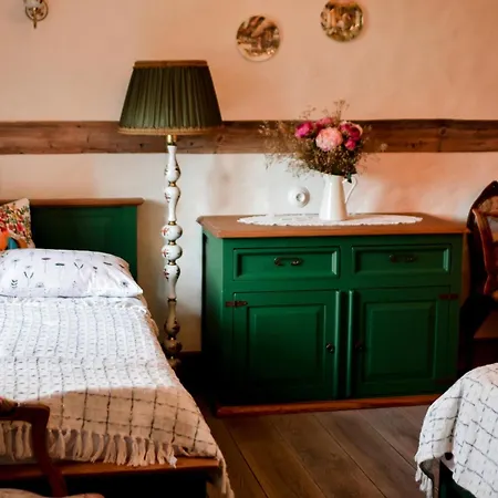 Osada Miedzy Drzewami Farm stay